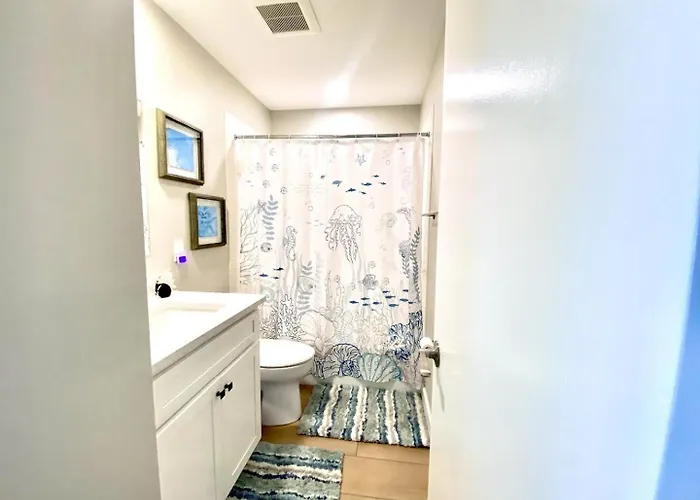 Harbour Island 402l Apartment