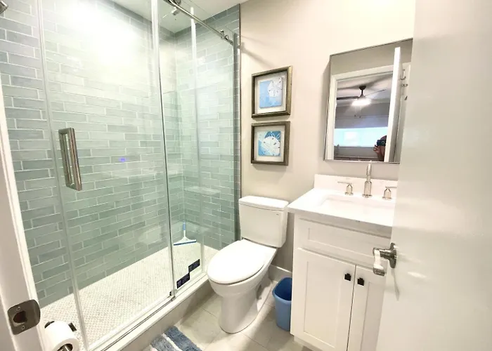 Apartment Harbour Island 402l